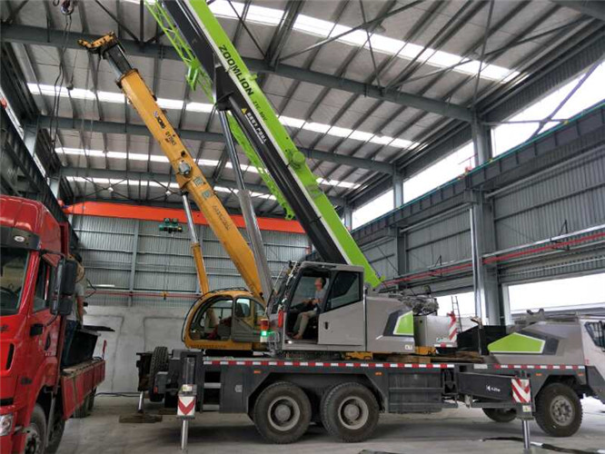 裕华区高空车出租需要注意哪些安全事项？