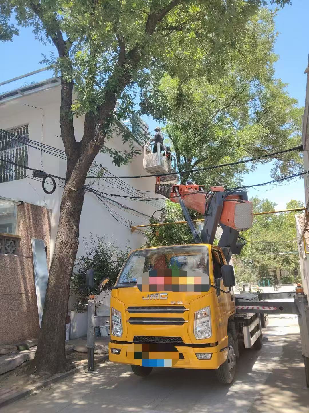 裕华区高空作业车能吊装重物吗？最大承载多少公斤？